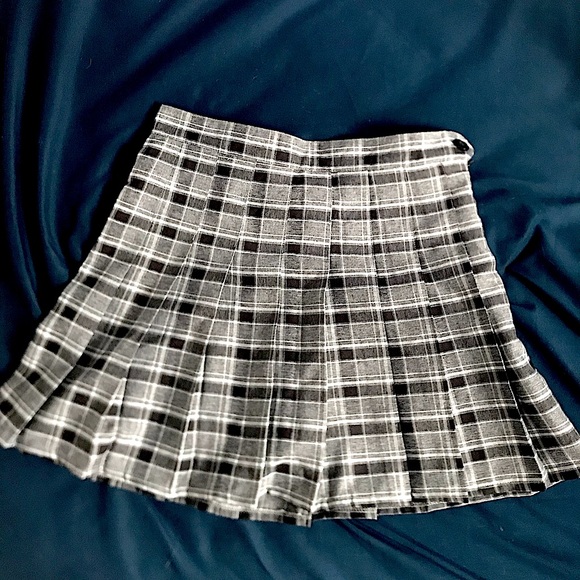 Grey Plaid High Waisted Tennis Skirt - Picture 2 of 4